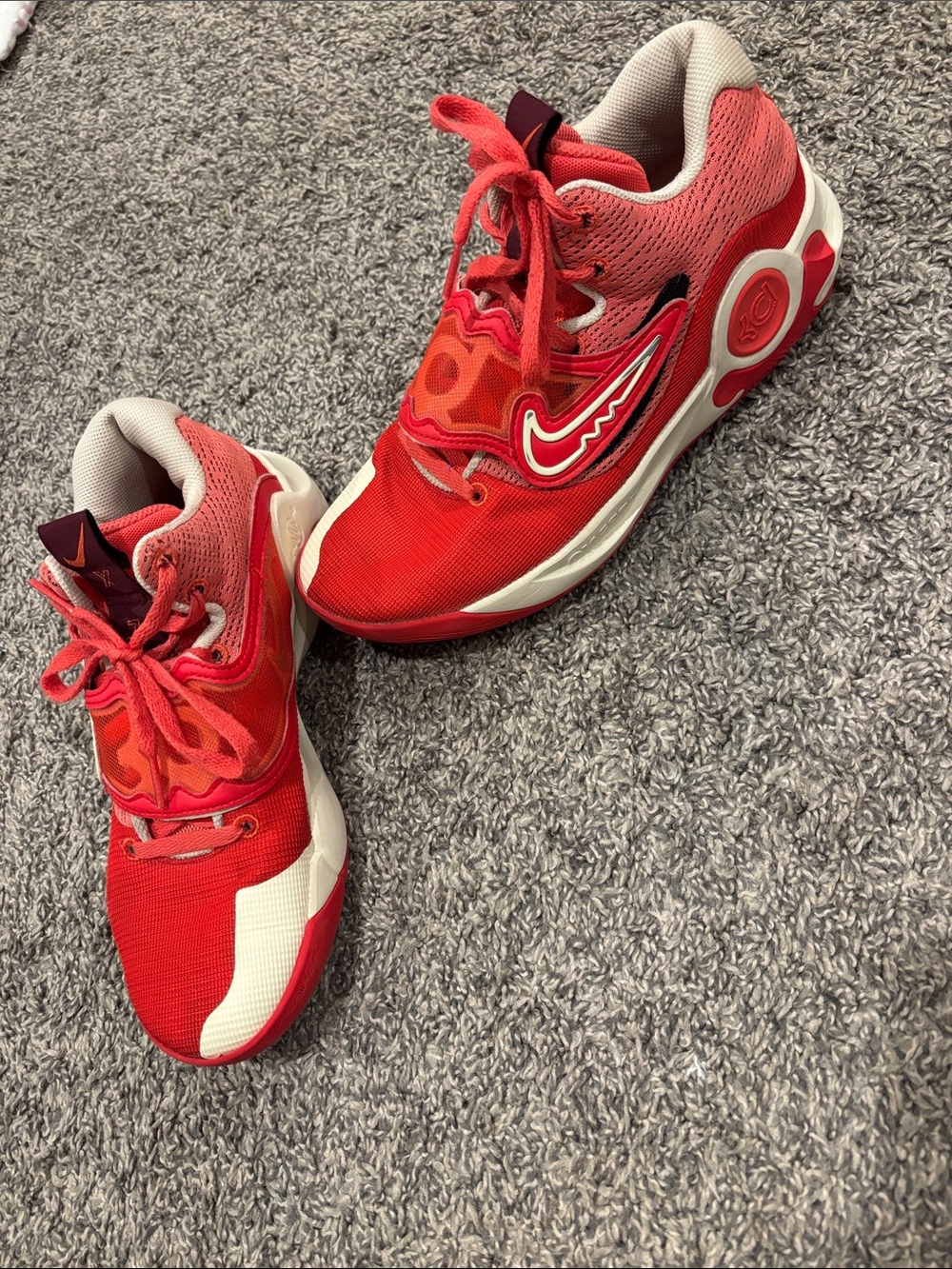 Kevin Durant Nike Red and White basketball shoes